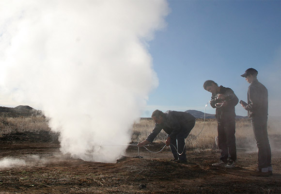 Collecting fumarole gasses